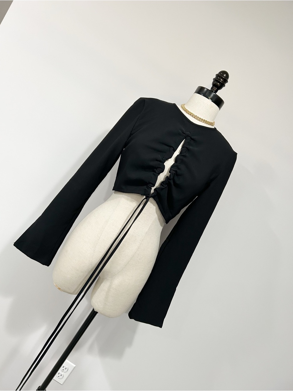 H&M Black Ruched Tie-Front Long Sleeve Crop Top